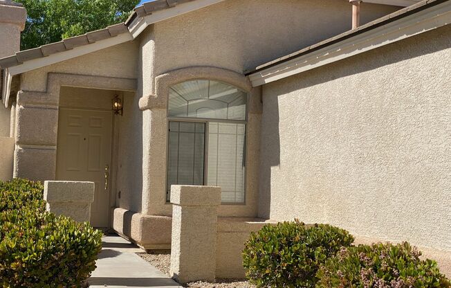 1 STORY 3 BR, 2 BA  HOME IN THE HEART OF SOUTH SUMMERLIN!