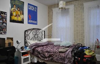 2 beds, 1 bath, $2,500, Unit Unit #15