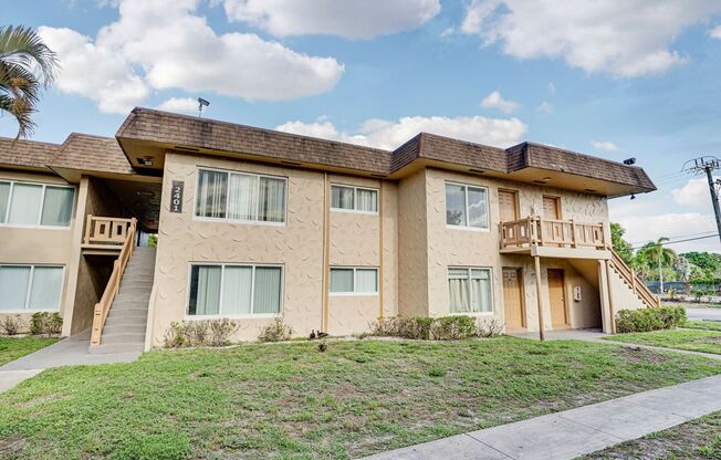 3 beds, 1.5 baths, 957 sqft, $2,099, Unit 2805-202