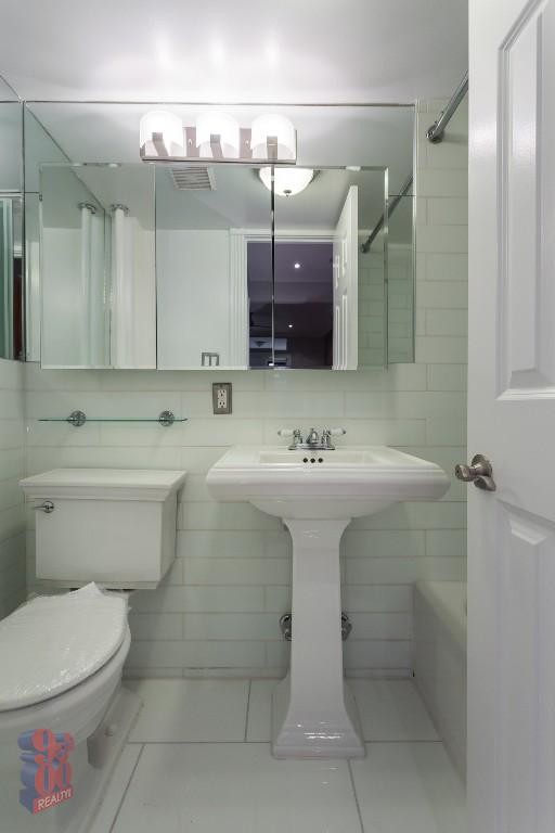 493 2nd Ave 2