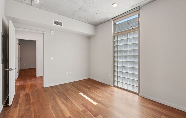 2 beds, 2 baths, 1,175 sqft, $5,995, Unit 806