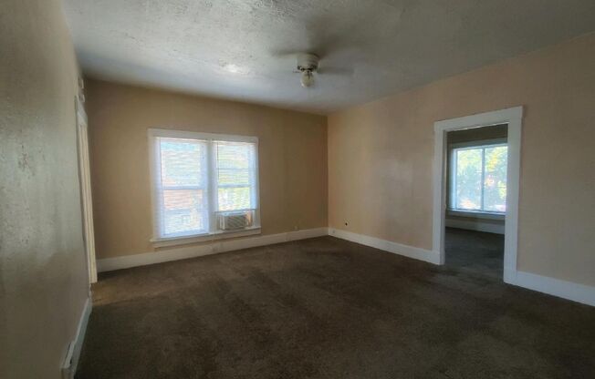 1 bed, 1 bath, 500 sqft, $1,045, Unit 346 A