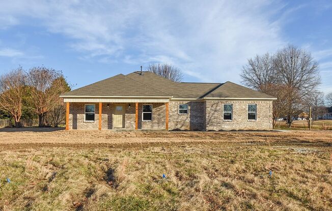 2020 NEW CONSTRUCTION 3 beds, 2 baths in Atoka.