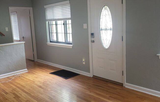 Beautiful 3 bedroom house in Brookline