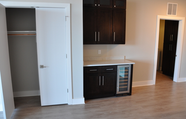 2 beds, 2 baths, 1,780 sqft, $2,905, Unit 504