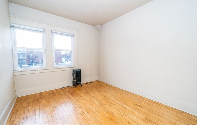 2 beds, 1.5 baths, 1,050 sqft, $1,399, Unit 1226