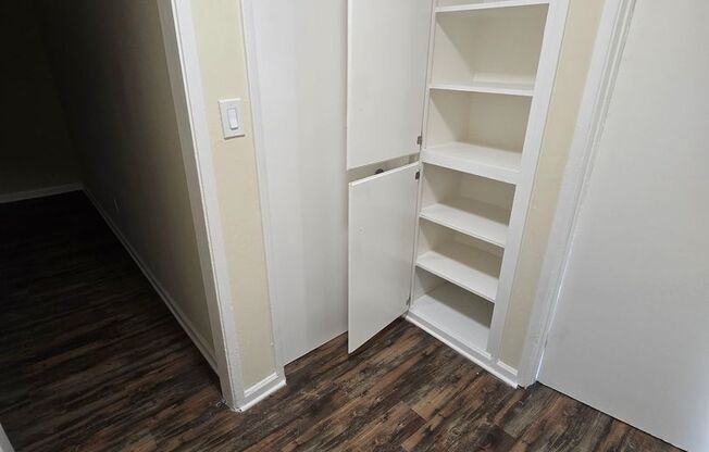 1 bed, 1 bath, 625 sqft, $1,275, Unit C-07