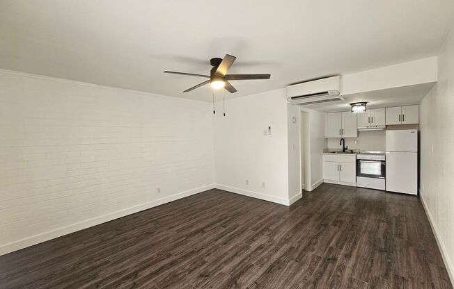 Hampton Court Apartments