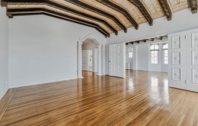 1845 Franklin Street Apartments*