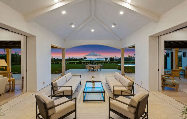 Introducing a stunning retreat with unparalleled luxury and breathtaking views!