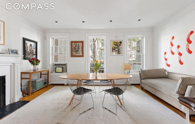 159 E 63 ST
