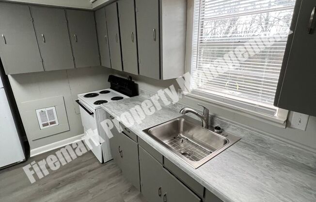 Beautifully FULLY RENOVATED 2 Bdr 1 bath