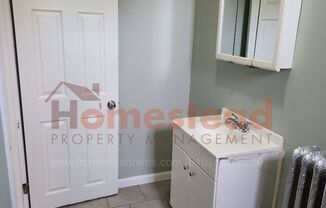 3 beds, 1 bath, $1,500