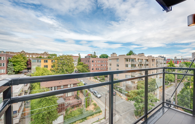 Studio, 1 bath, 466 sqft, $1,850, Unit 301
