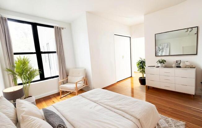 4 beds, 2 baths, 1,200 sqft, $6,500, Unit 38