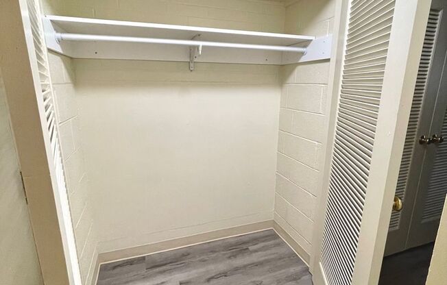 Studio, 1 bath, 302 sqft, $1,125, Unit 111