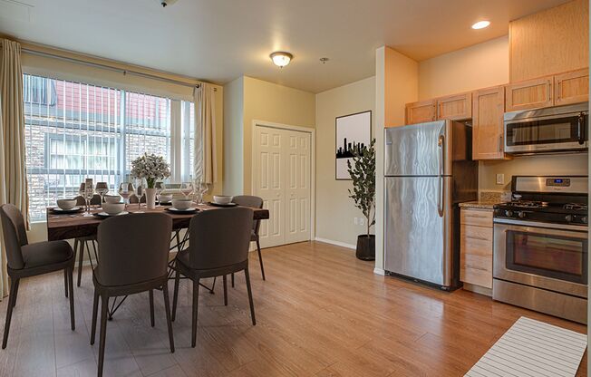 Studio, 1 bath, 453 sqft, $1,099, Unit 144-22101