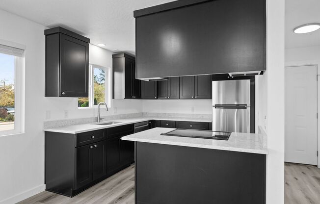 Monico Apartments - Dishman Area 2 Bedrooms