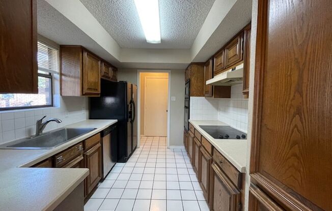 3 beds, 2 baths, $2,400