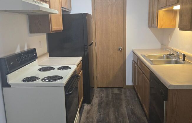 1 bed, 1 bath, 612 sqft, $1,005, Unit 1650-08 PVC