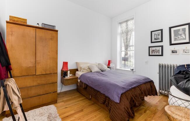 381 MACON ST
