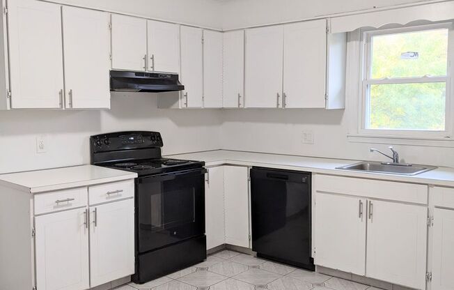 Riverwood Apartments