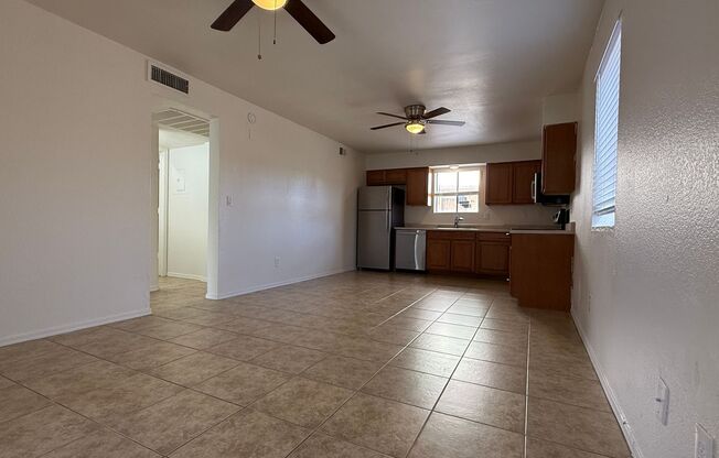 2 beds, 1 bath, $1,200, Unit # 105