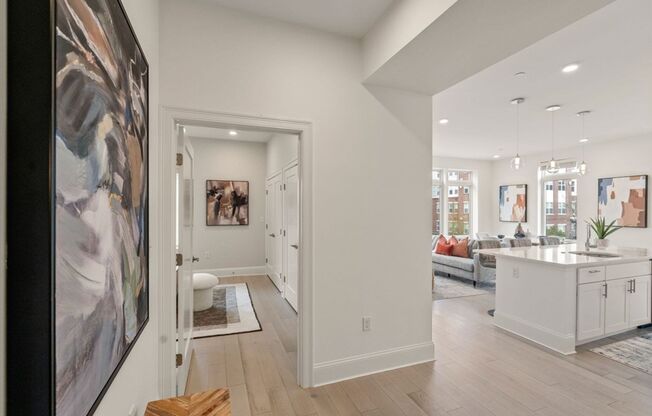 1 bed, 1 bath, 671 sqft, $2,750, Unit 205