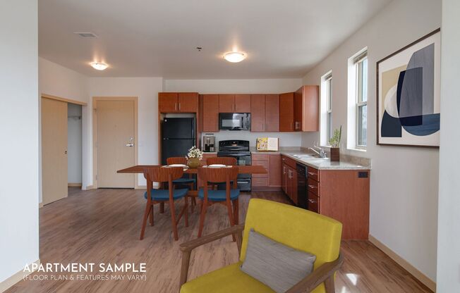 2 beds, 1 bath, 770 sqft, $1,650, Unit 402