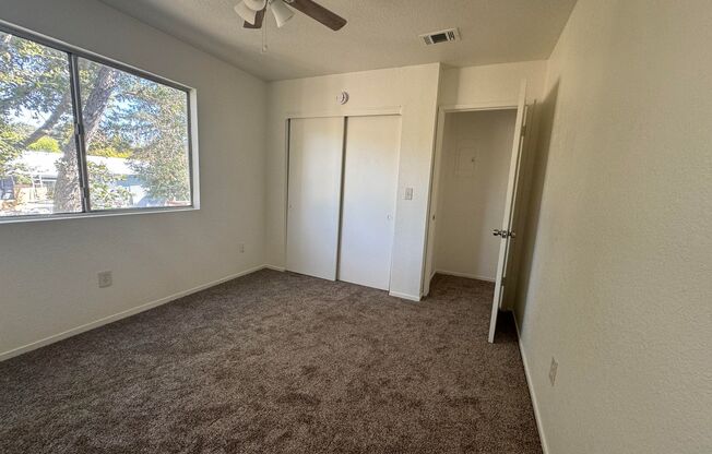 2 beds, 1 bath, $1,900, Unit F