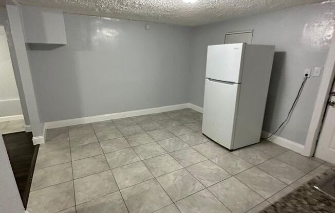 3 beds, 1 bath, $1,500