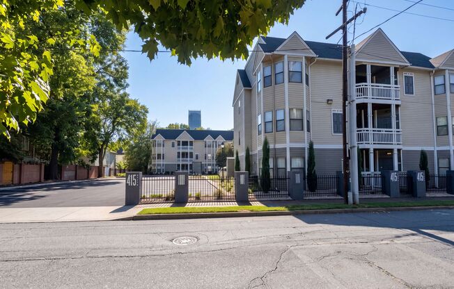 1 bed, 1 bath, 670 sqft, $1,250