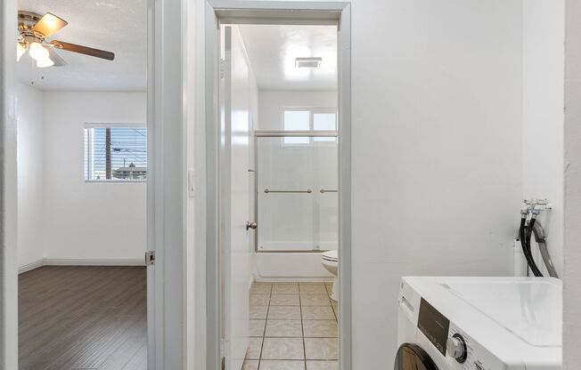 2 beds, 1 bath, 733 sqft, $2,195, Unit 07