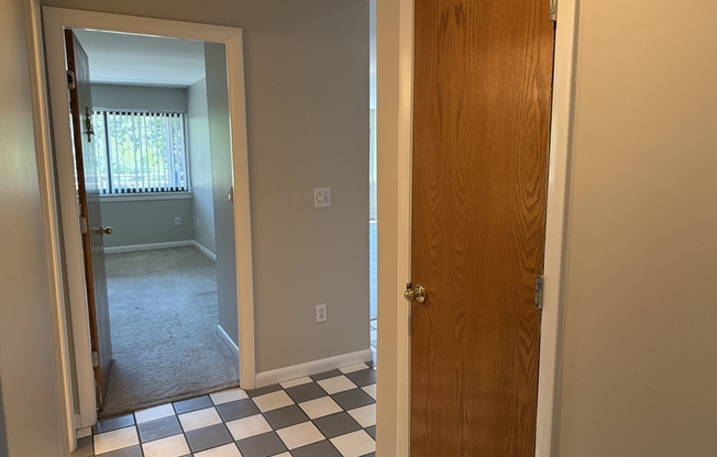1 CAREY CIR