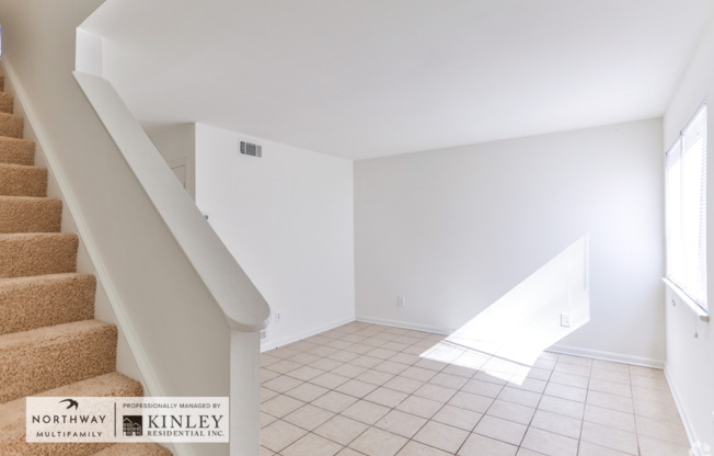 2 beds, 1 bath, 850 sqft, $1,250, Unit 31-E