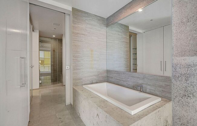 1 bed, 1 bath, $2,825