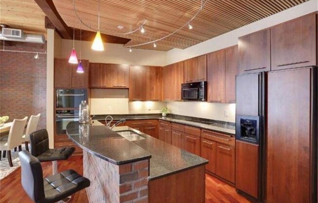 100 2nd Street NE