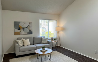 Beautiful Newly Remodeled 2 Bedroom Apartment in Santa Ana