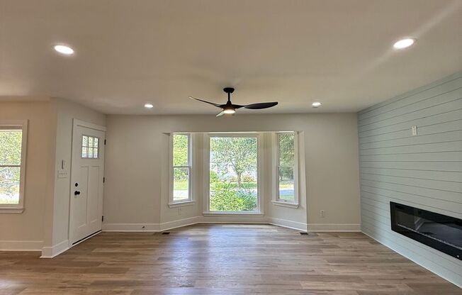 Beautifully Renovated Home in Prime Smyrna Location!