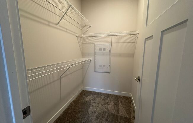 1 bed, 1 bath, 663 sqft, $1,485, Unit 4876-307