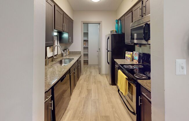 2 beds, 2 baths, 910 sqft, $1,405, Unit 313