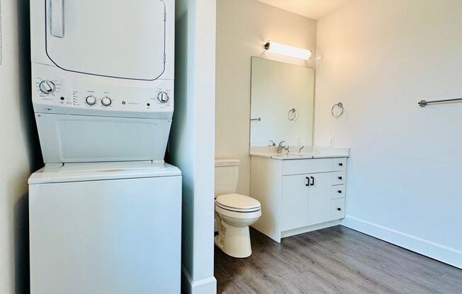 2 beds, 1 bath, 902 sqft, $2,750, Unit 410-315