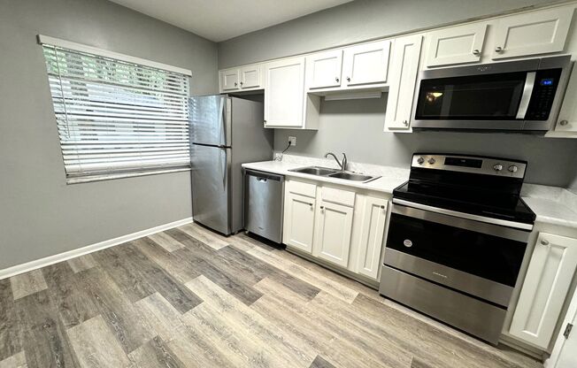 Renovated 1BR/1BA Ortega Farms Apartment