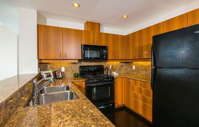 Fully Furnished, 2 bedrooms, 2 bath in the heart of Little Italy on 15th floor of La Vita high rise!