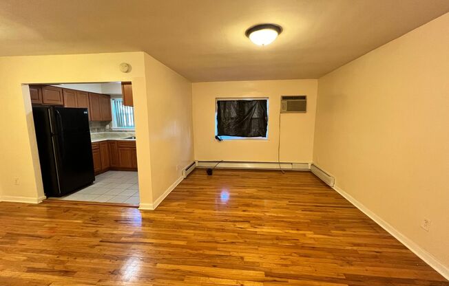 224-19 Braddock Ave