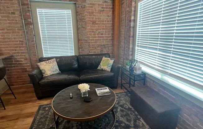 Alston - Lofts