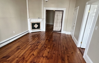 2 beds, 1 bath, 900 sqft, $2,700, Unit 2