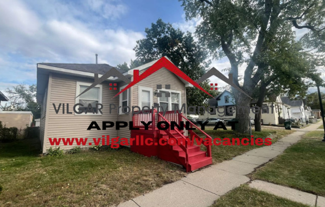 3 beds, 1 bath, $1,650