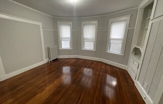 25 LINDEN ST