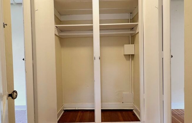 1 bed, 1 bath, 700 sqft, $1,295, Unit A